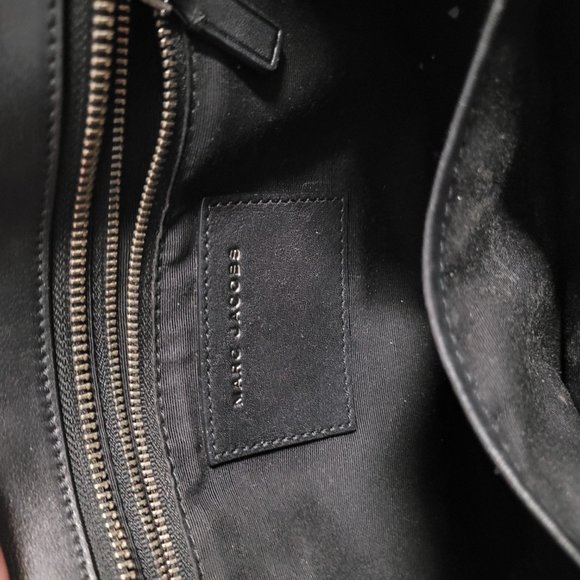 Black USED Marc Jacobs Purse - Picture 4 of 5